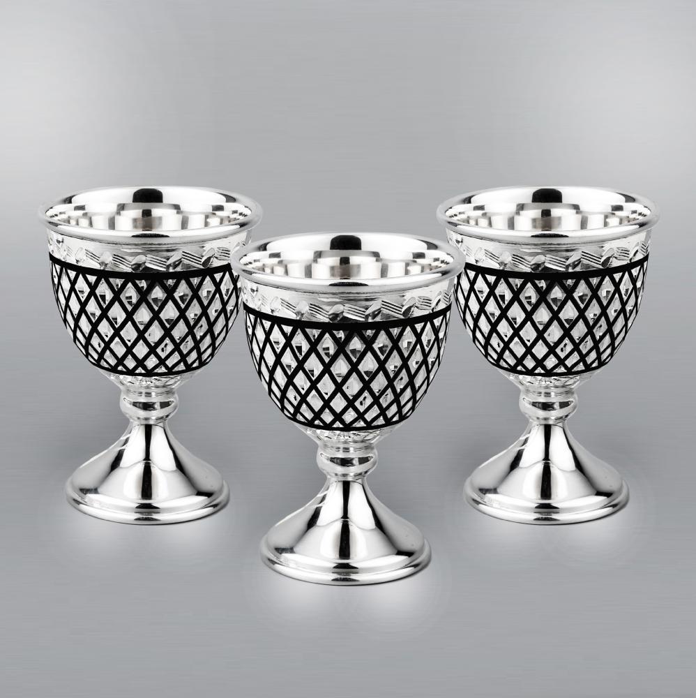 Набор  из трех серебряных рюмок- чарок на ножке, р00047-3 фото 1