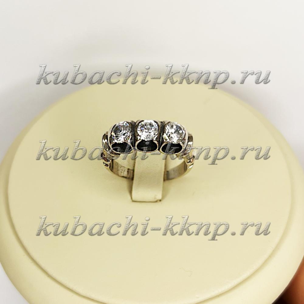 Крупное кольцо с тремя большими фианитами под бриллианты Аккорд, к269 фото 1