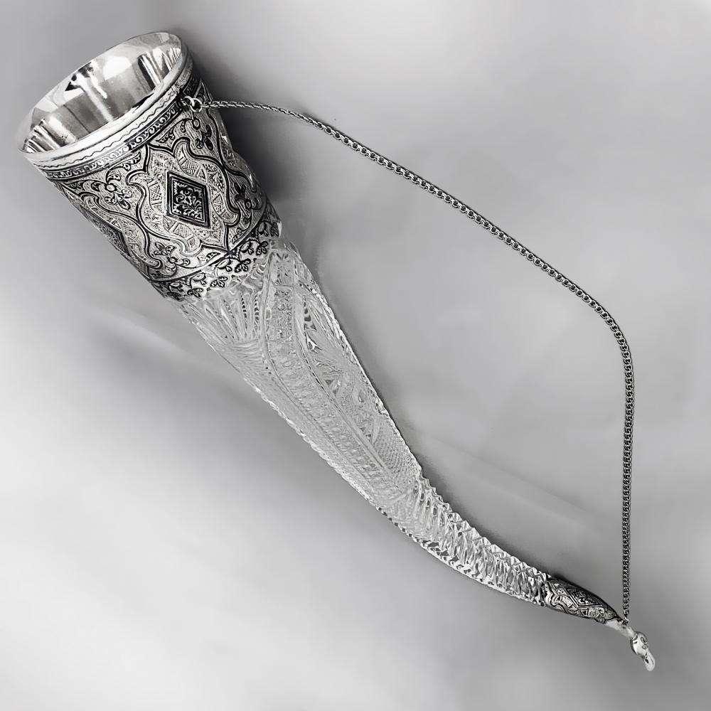 Хрустальный рог с вставками из серебра от кубачинских мастеров