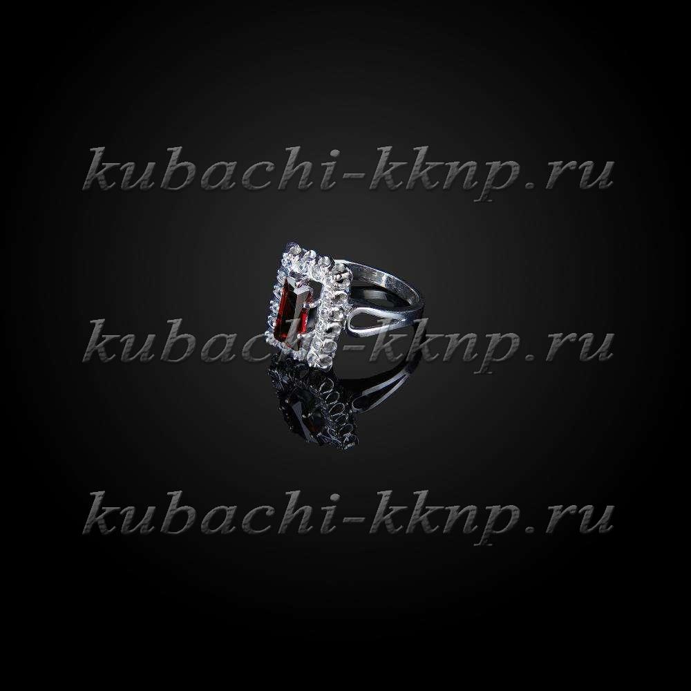 Серебряное кольцо Кубачи с фианитами под рубин