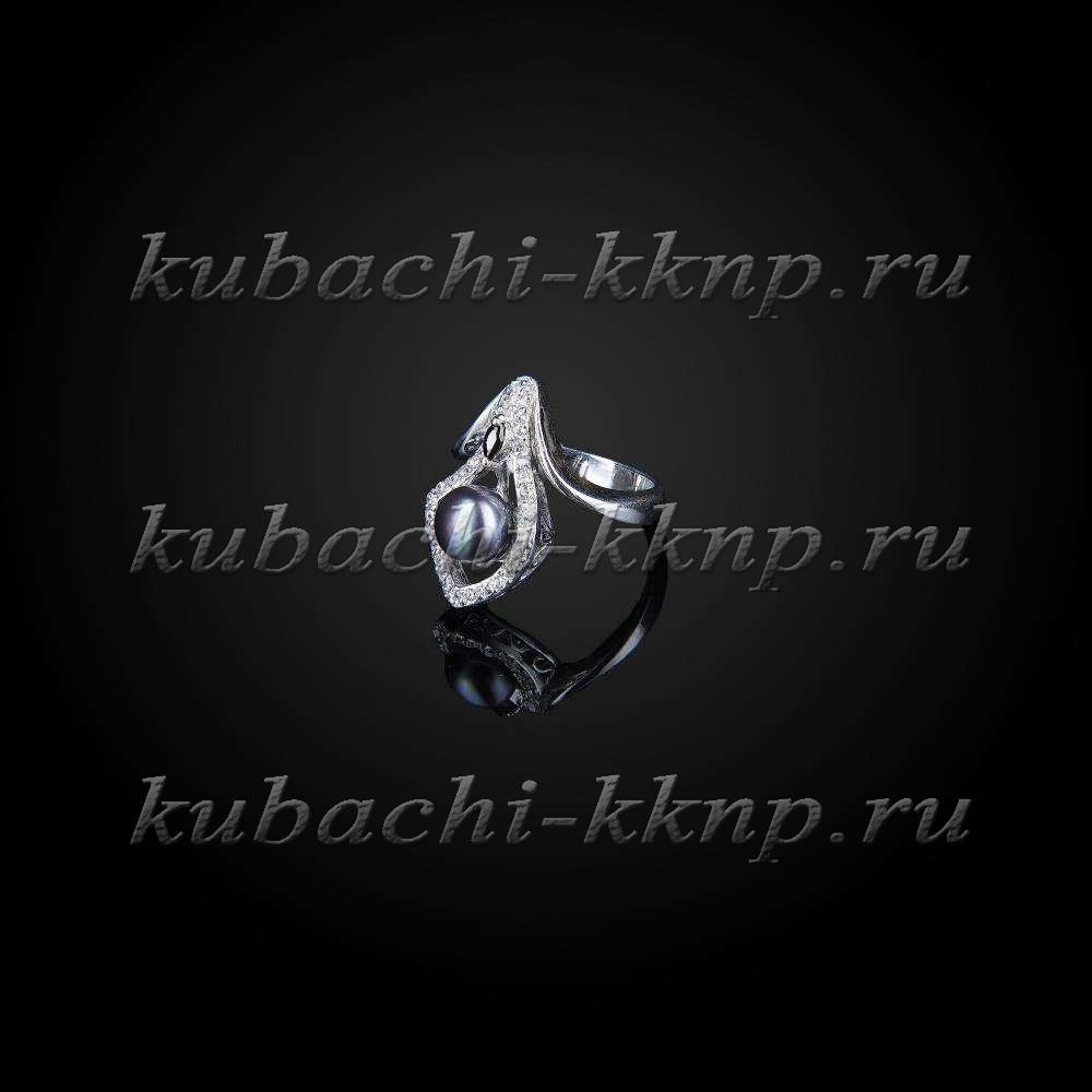 Серебряное кольцо Кубачи с фианитами и искусственным черным жемчугом