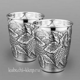 Набор из двух серебряных стаканов 