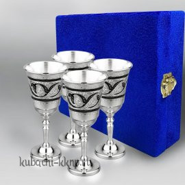 Набор из четырех серебряных рюмок с капельками чернения - р0004-4