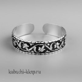 Серебряный браслет Кубачи с гравировкой и черненым орнаментом - БР139