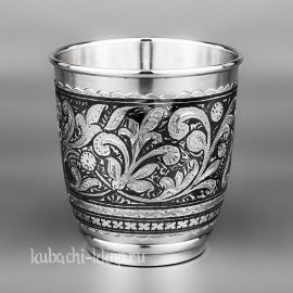 Оригинальный серебряный стакан 