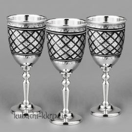 Набор оригинальных серебряных рюмок 