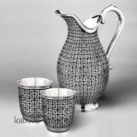 Серебряный кувшин с двумя стаканами для воды/компота 