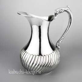 Серебряный кувшин 