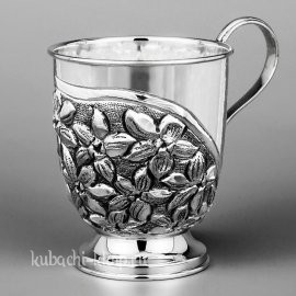 Большая серебряная кружка 