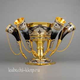 Серебряная ваза для фруктов с рогами для вина - вз026