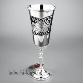 Серебряный фужер 