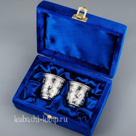 Набор серебряных стопок 