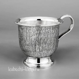 Серебряная чашка 
