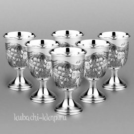 Набор из шести больших рюмок из серебра на ножке - р00031-6