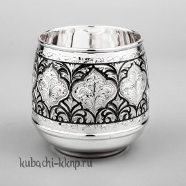 Серебряный стакан для виски  с строгим орнаментом, 155 мл - ст096