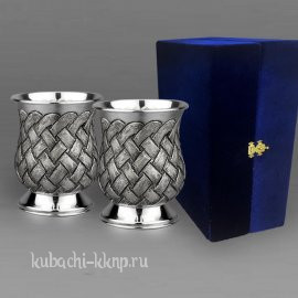 Набор больших серебряных стаканов с плетеным орнаментом - ст132-2