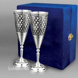 Пара серебряных фужеров 