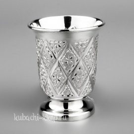 Небольшая серебряная стопка с лазерной насечкой - СТП021м
