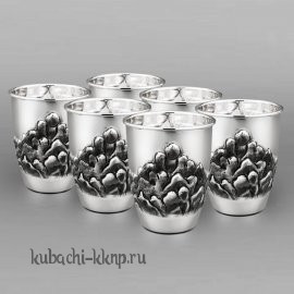 Набор серебряных стаканов 