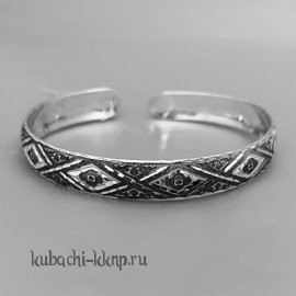 Тонкий серебряный браслет с оксидировкой 