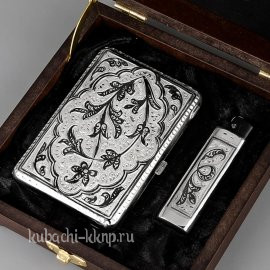 Серебряный портсигар с растительным орнаментом и зажигалкой  - пдс015з