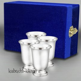 Набор из четырех глянцевых  серебряных стопок - стп042-4