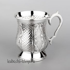 Серебряная кружка с чеканкой и Ромбиками, 500 мл - кр095