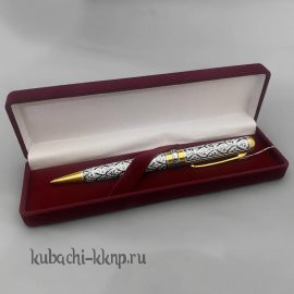 Серебряная ручка с позолотой и чернением 