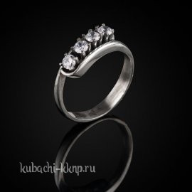 Серебряное кольцо с белыми фианитами 