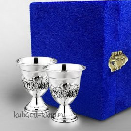 Набор из двух серебряных стопок на ножке - стп047-2
