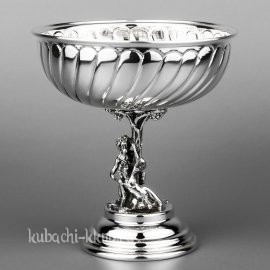 Серебряная конфетница на уникальной ножке «Волна» - кф056