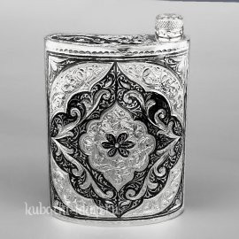 Серебряная фляжка 