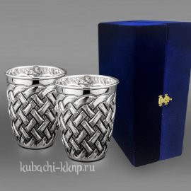 Набор из двух серебряных стаканов 