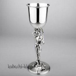 Серебряный фужер 