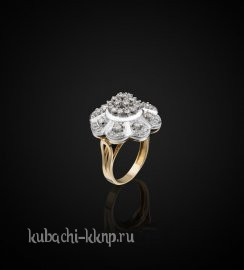 Золотое кольцо с бриллиантами из золота двух цветов - ан555