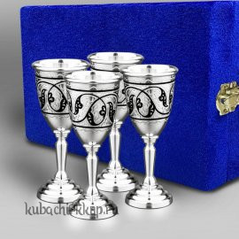 Набор из четырех серебряных рюмок в подарок - р0005-4