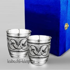 Набор из двух серебряных стаканов 