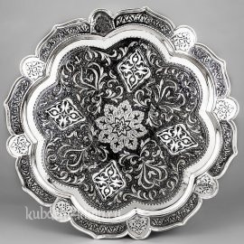 Серебряный поднос с вставками и черненым орнаментом - пдн040