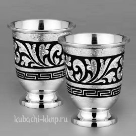 Набор из двух отменных серебряных стопок 