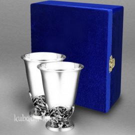 Набор из двух серебряных стаканов с оригинальной ножкой - ст041-2