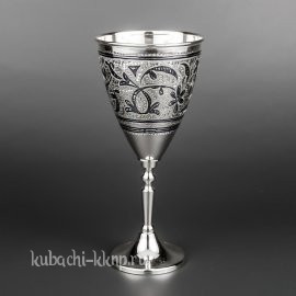 Серебрянный фужер для вина с чернены орнаментом - ф040