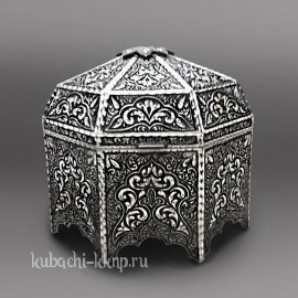 Оригинальная шкатулка из серебра с глубокой гравировкой - шк05
