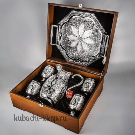 Набор для воды из серебра с гравировкой и вставками, 1,6 л - ндв013