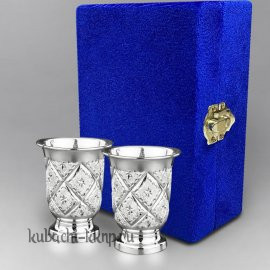 Набор из двух серебряных стопок с алмазной насечкой - стп051-2