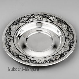 Серебряное блюдце с оригинальным узором - бл01