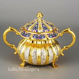 Серебряная сахарница с чеканкой позолотой и эмалью «Финифть», 0,6 л - сх087