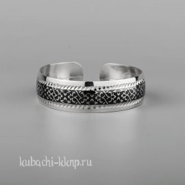 Кубачинский браслет из серебра с черненой полосой по центруо - бр188