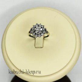 Нежное круглое кольцо женское с фианитами 