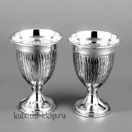 Набор из двух серебряных рюмок 