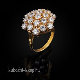Кольцо кубачи с россыпью камней в позолоте 